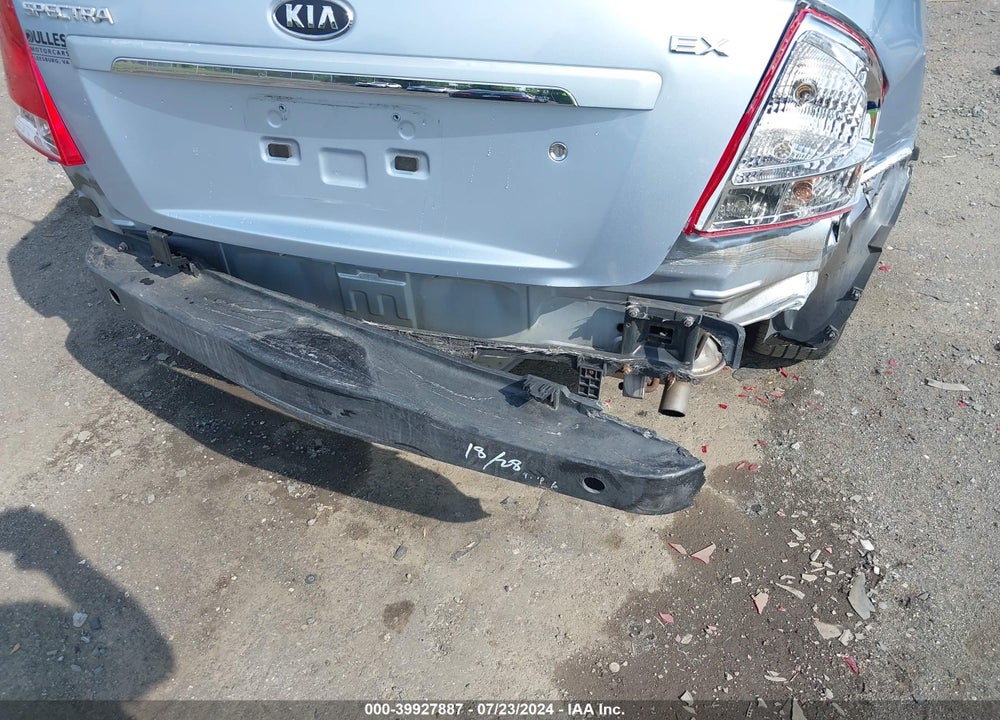 2008 KIA SPECTRA EX VIN: KNAFE122685514656