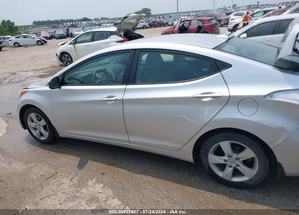 2013 HYUNDAI ELANTRA GLS VIN: KMHDH4AE4DU927038