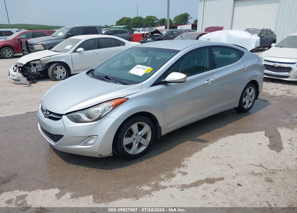2013 HYUNDAI ELANTRA GLS VIN: KMHDH4AE4DU927038