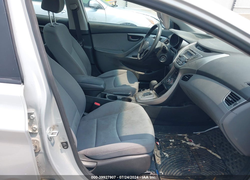 2013 HYUNDAI ELANTRA GLS VIN: KMHDH4AE4DU927038