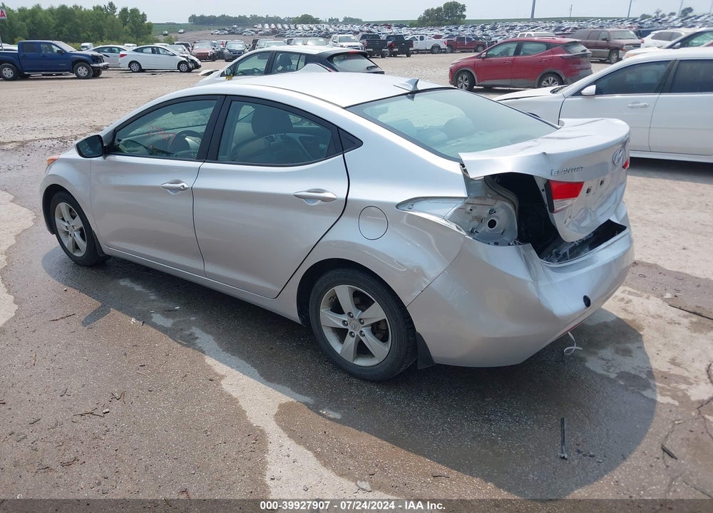 2013 HYUNDAI ELANTRA GLS VIN: KMHDH4AE4DU927038