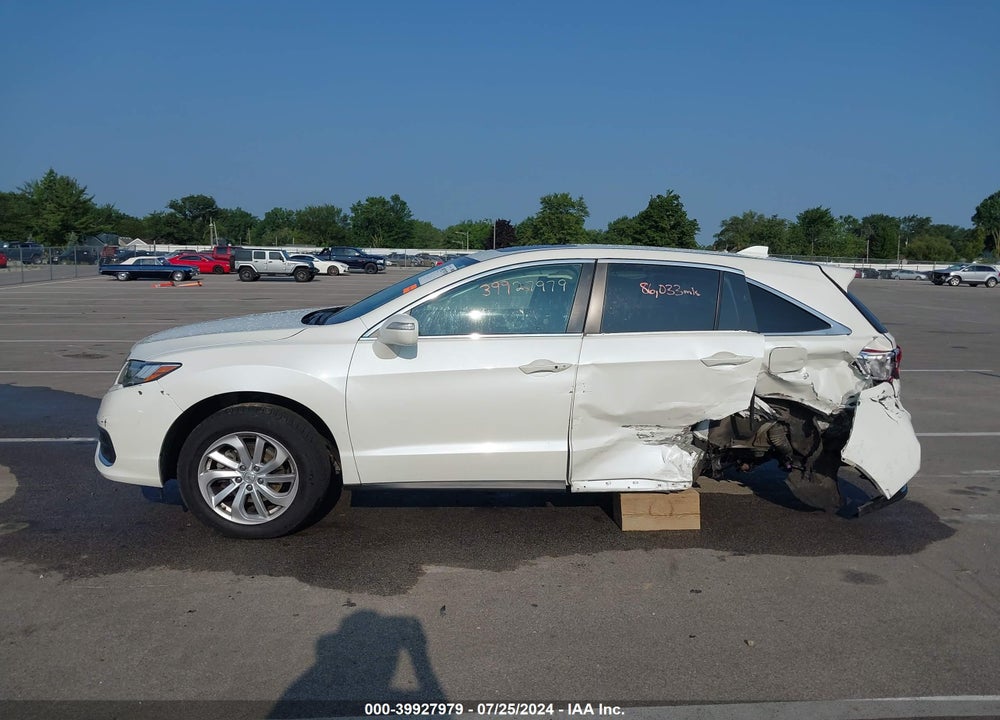2017 ACURA RDX TECHNOLOGY   WATCH PLUS PACKAGES/W/TECHNOLOGY PACKAGE VIN: 5J8TB4H55HL023607