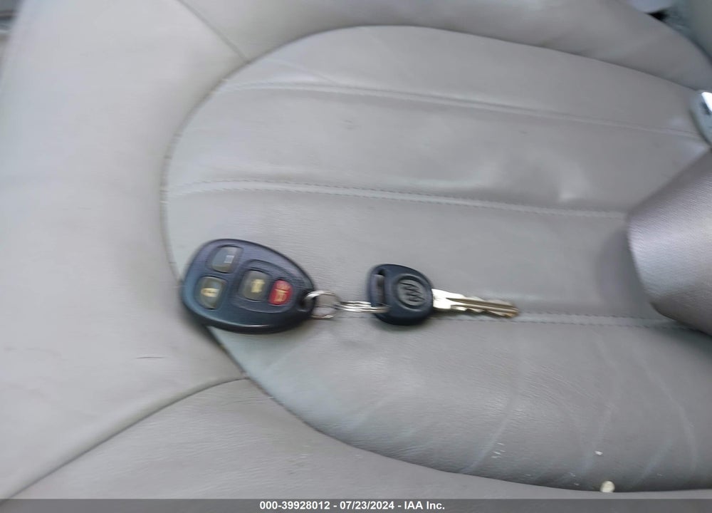 2008 BUICK LUCERNE CXL VIN: 1G4HD57278U202636