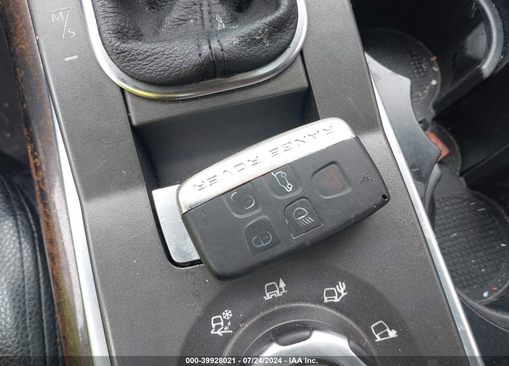2011 LAND ROVER RANGE ROVER SPORT HSE VIN: SALSK2D42BA261549