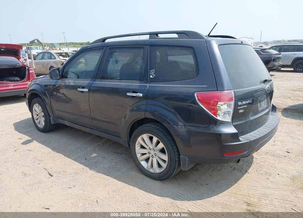 2011 SUBARU FORESTER 2.5X PREMIUM VIN: JF2SHADC0BH722974