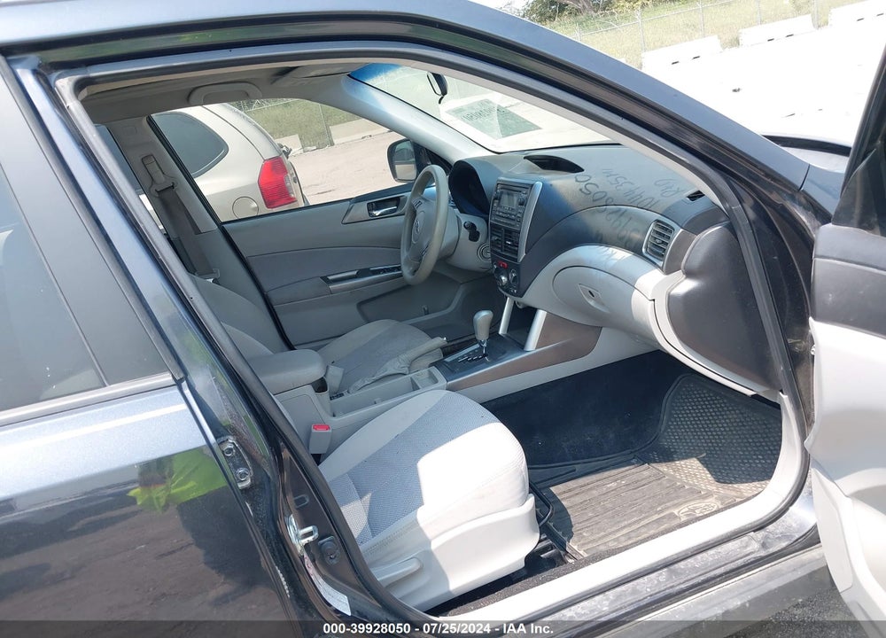 2011 SUBARU FORESTER 2.5X PREMIUM VIN: JF2SHADC0BH722974