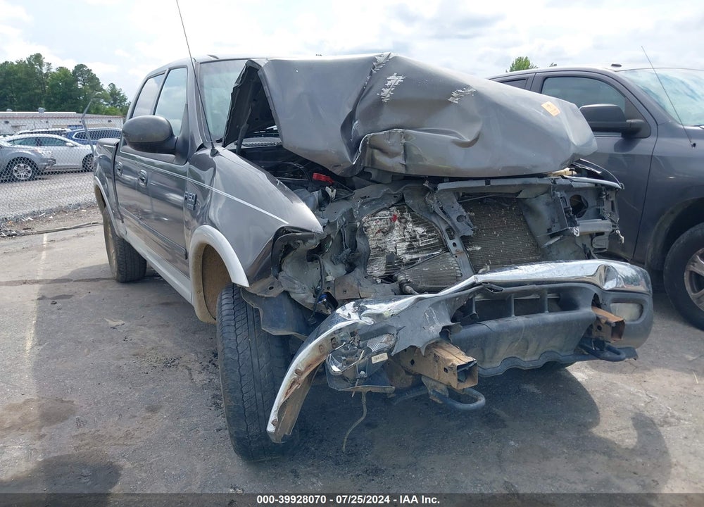 2003 FORD F-150 LARIAT/XLT VIN: 1FTRW08L03KB70579