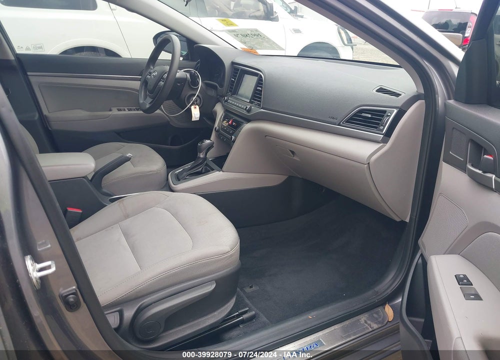 2018 HYUNDAI ELANTRA SEL VIN: 5NPD84LF8JH254903