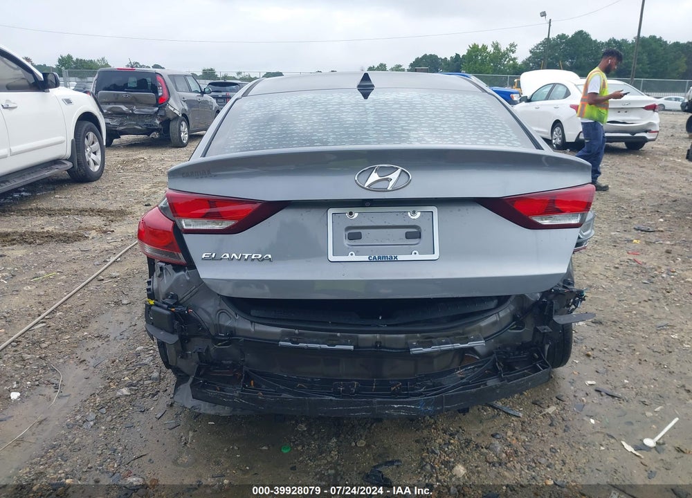 2018 HYUNDAI ELANTRA SEL VIN: 5NPD84LF8JH254903
