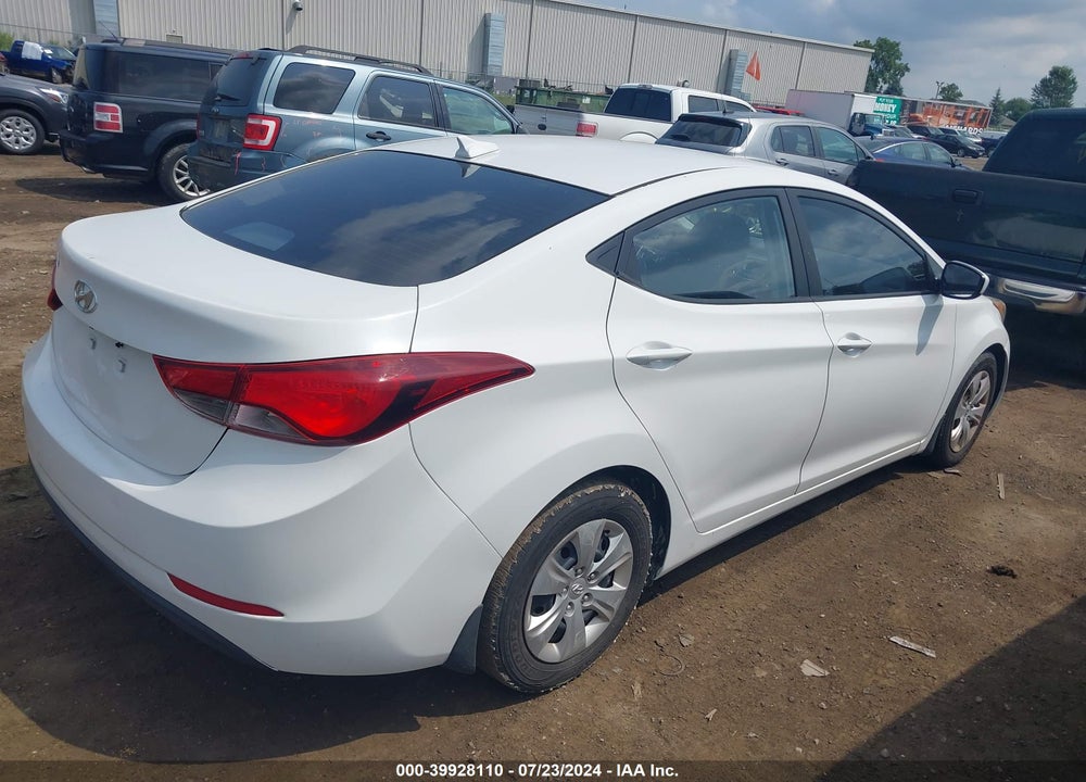 2016 HYUNDAI ELANTRA SE VIN: 5NPDH4AEXGH669000