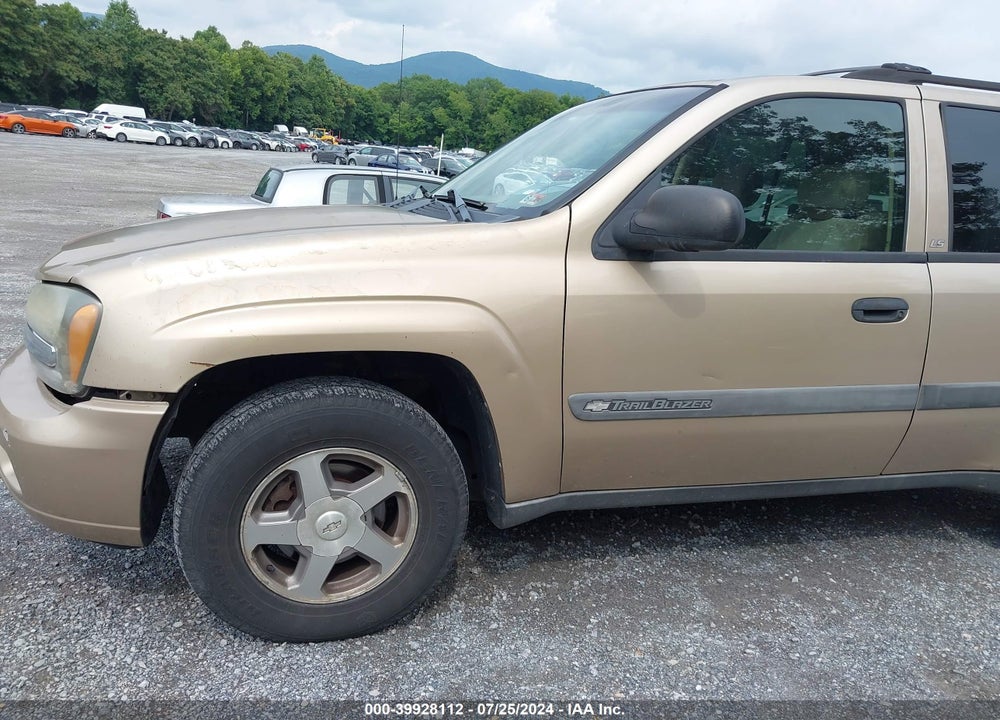 2004 CHEVROLET TRAILBLAZER LS VIN: 1GNDT13S542327765