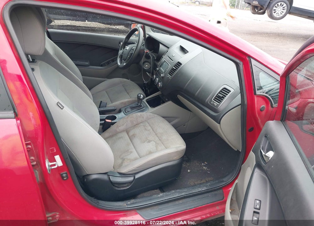 2016 KIA FORTE LX VIN: KNAFX4A68G5522286