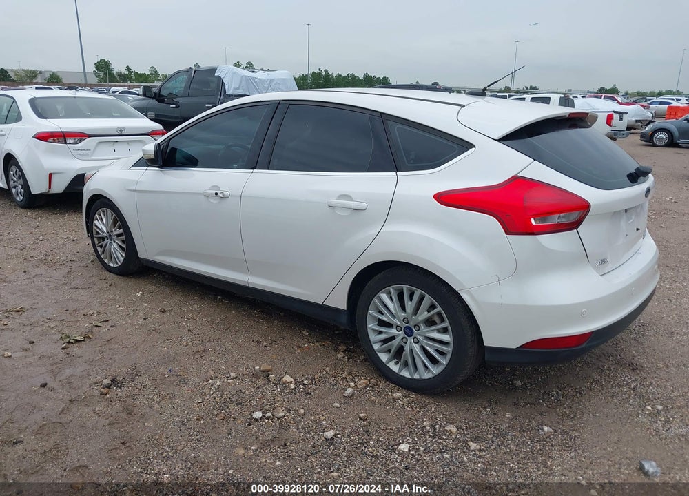 2015 FORD FOCUS TITANIUM VIN: 1FADP3N27FL278304