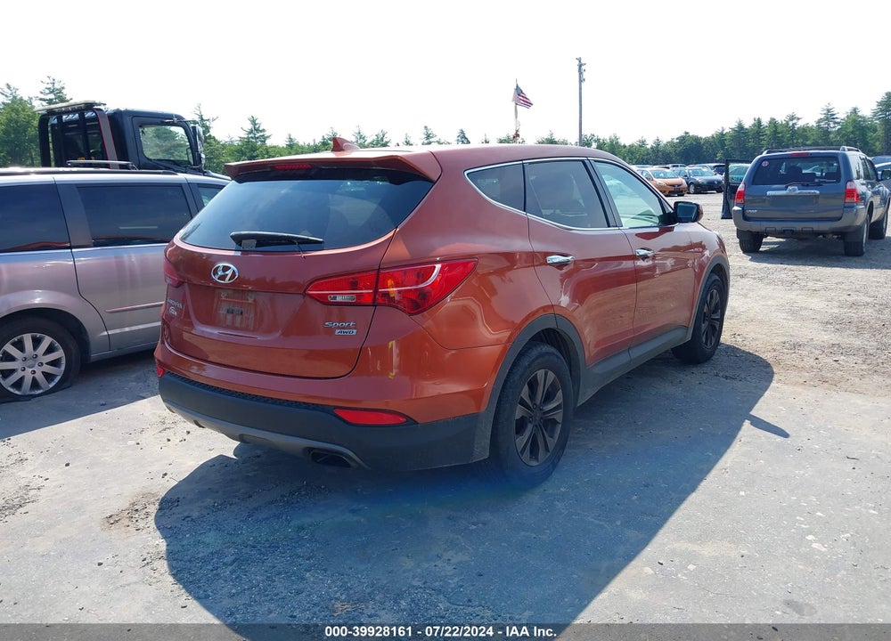 2014 HYUNDAI SANTA FE SPORT 2.4L VIN: 5XYZTDLB2EG213536