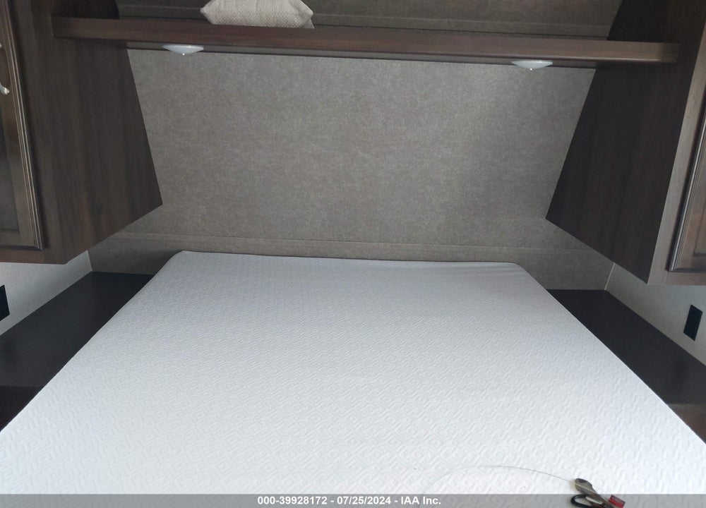 2018 JAYCO JAYFLIGHT 265RLS VIN: 1UJBJ0BP2J17Y0742