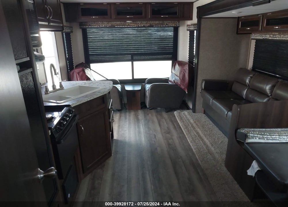 2018 JAYCO JAYFLIGHT 265RLS VIN: 1UJBJ0BP2J17Y0742