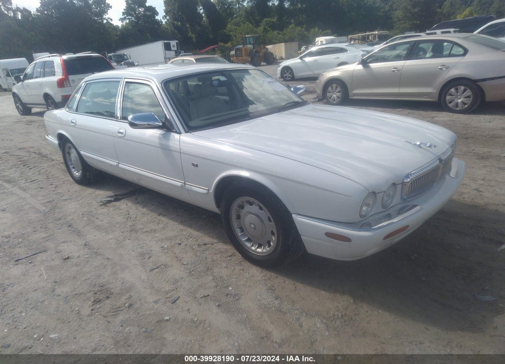 1999 JAGUAR XJ8 VANDEN PLAS VIN: SAJKX6046XC859551