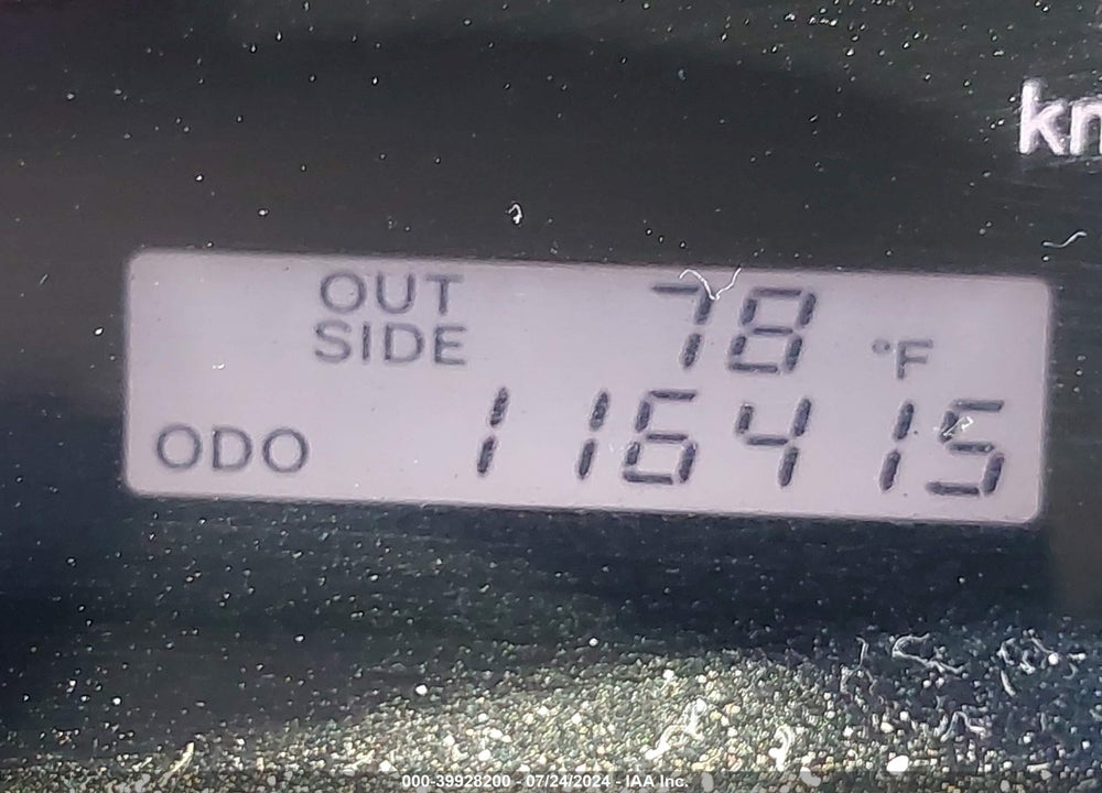 2006 TOYOTA COROLLA LE VIN: JTDBR32E960079881