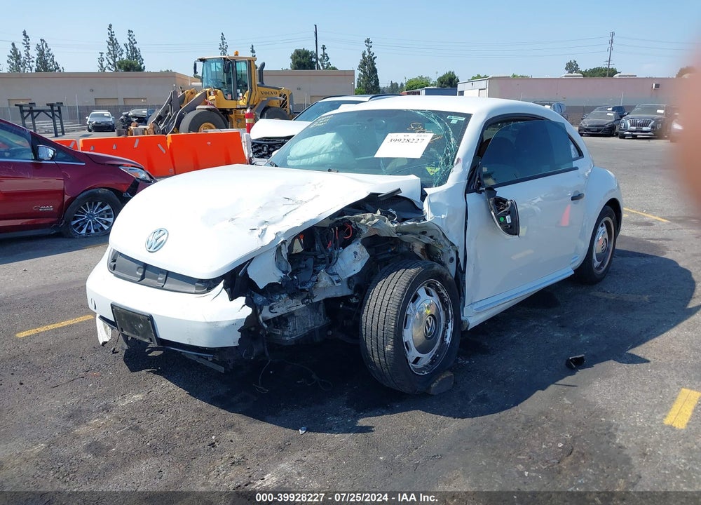 2015 VOLKSWAGEN BEETLE VIN: 3VWF17AT1FM601056