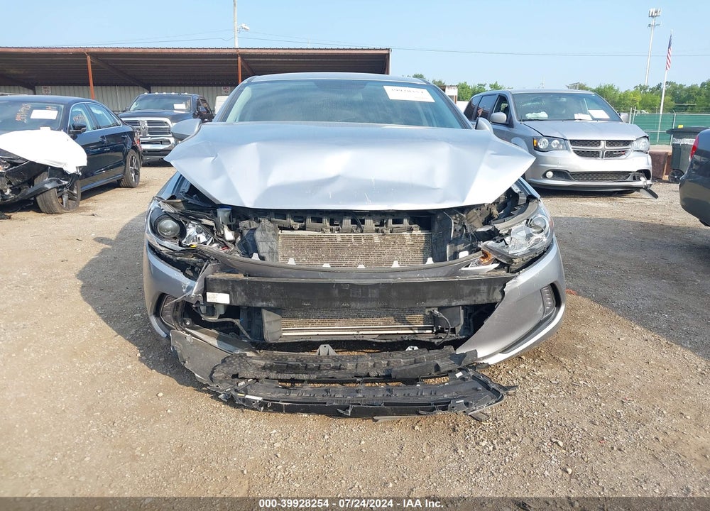 2017 HYUNDAI ELANTRA SE VIN: 5NPD84LF4HH050870