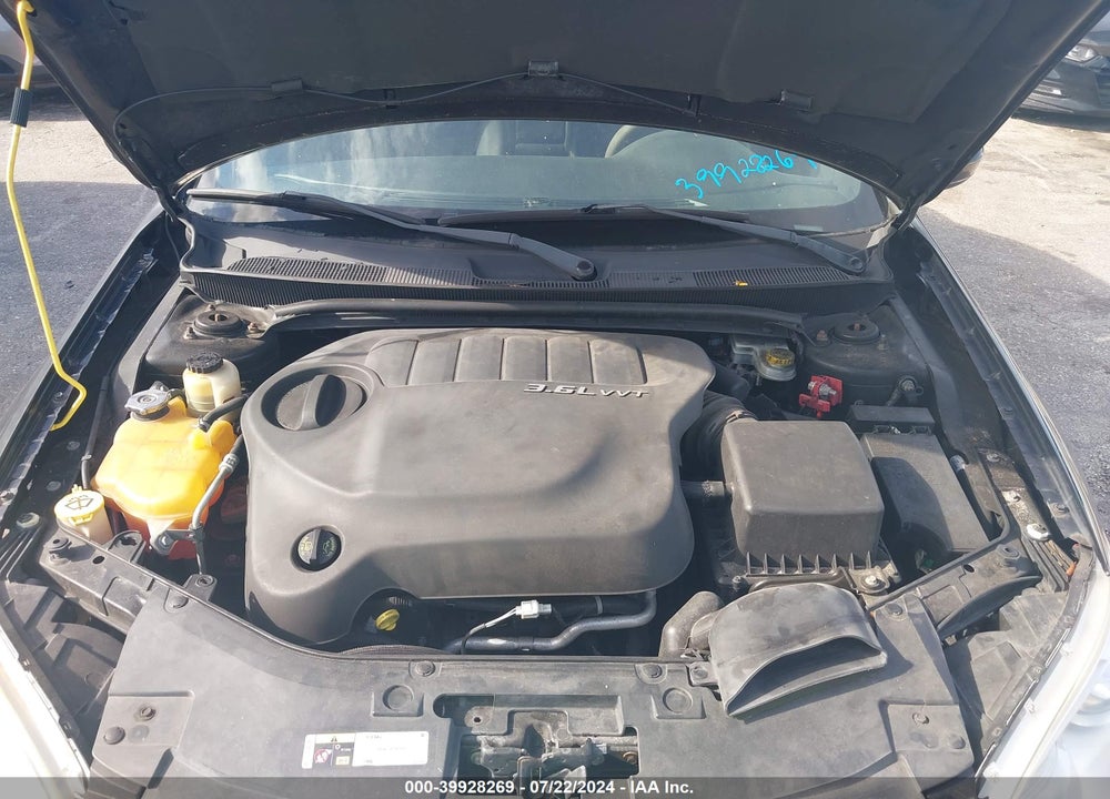 2014 CHRYSLER 200 LX VIN: 1C3CCBAG5EN137770