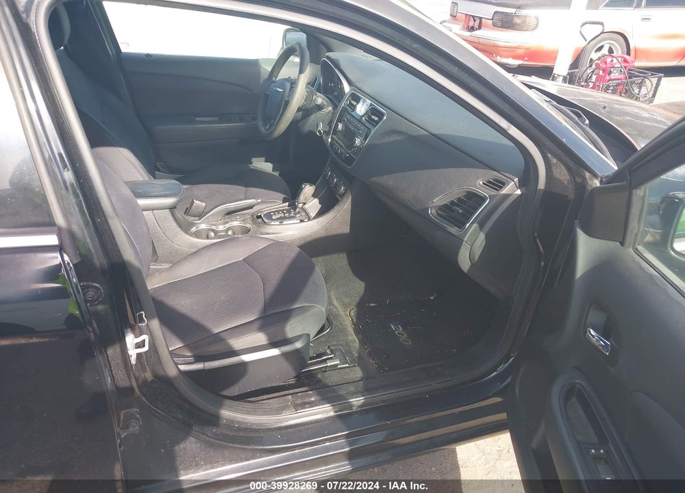 2014 CHRYSLER 200 LX VIN: 1C3CCBAG5EN137770