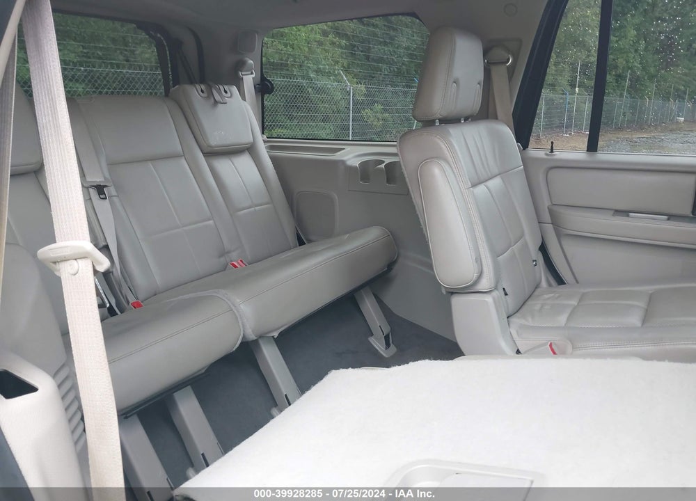 2010 LINCOLN NAVIGATOR VIN: 5LMJJ2H59AEJ03234