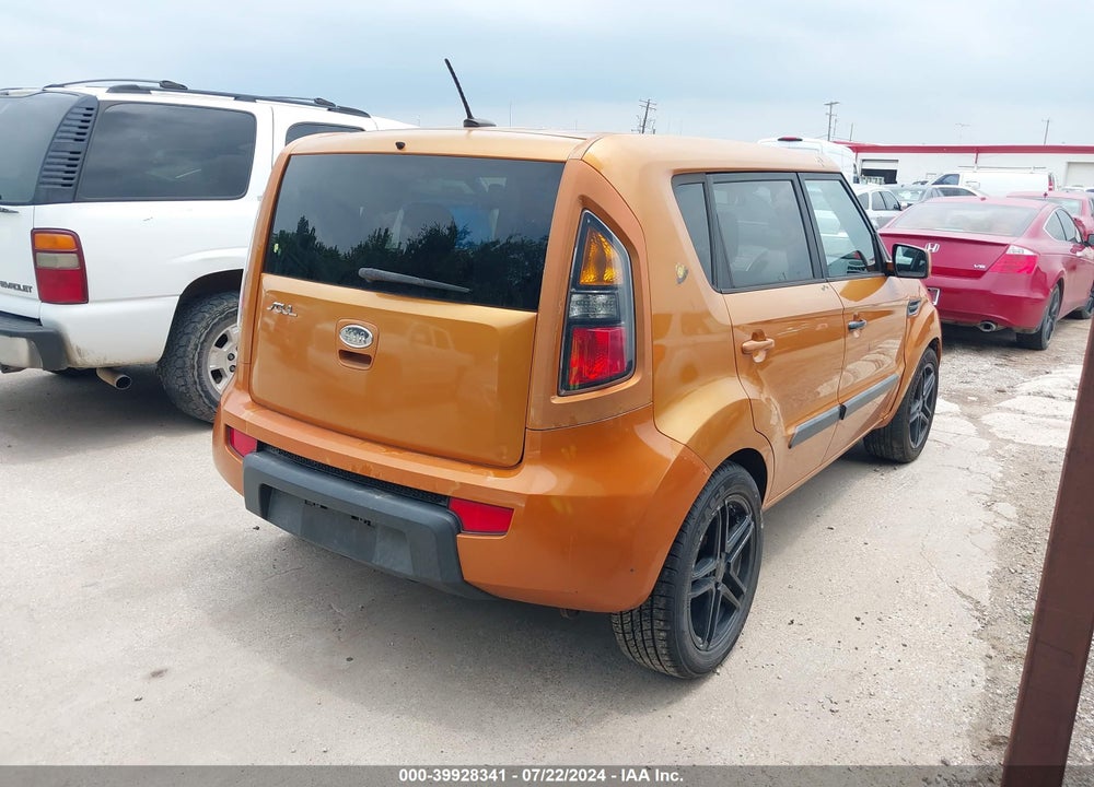 2011 KIA SOUL VIN: KNDJT2A25B7198043