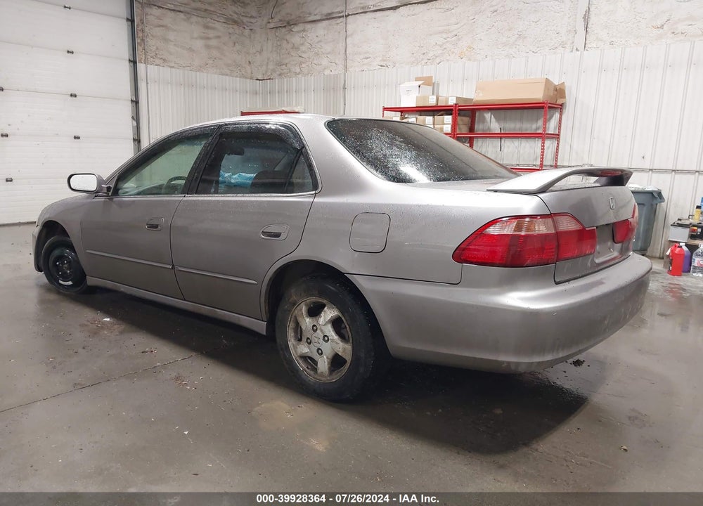 2000 HONDA ACCORD 2.3 EX VIN: JHMCG6675YC004795
