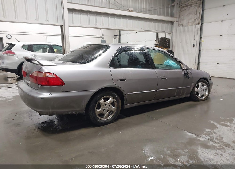 2000 HONDA ACCORD 2.3 EX VIN: JHMCG6675YC004795