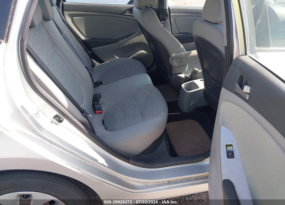 2015 HYUNDAI ACCENT GLS VIN: KMHCT4AE3FU844181