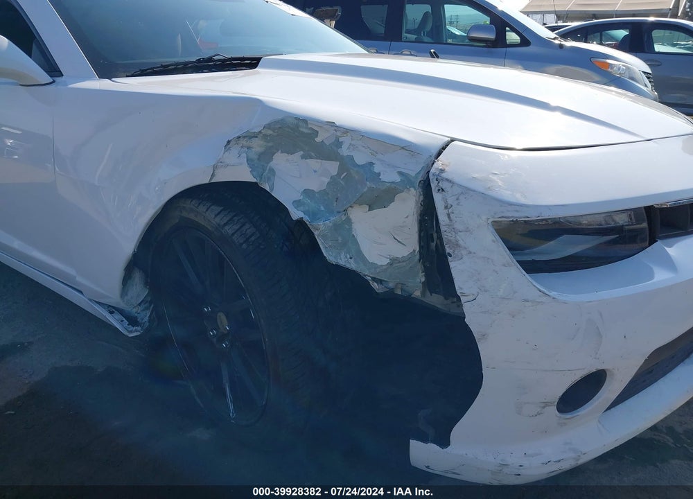 2015 CHEVROLET CAMARO VIN: 2G1FC1E30F9281539