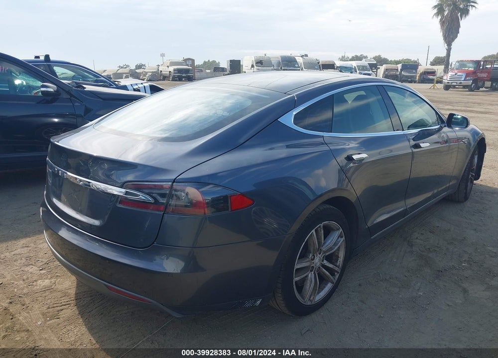 2014 TESLA MODEL S P85 VIN: 5YJSA1H14EFP50311