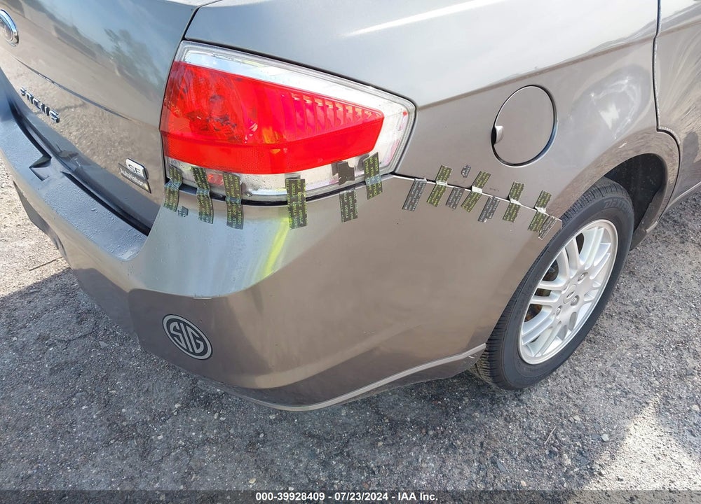 2011 FORD FOCUS SE VIN: 1FAHP3FN2BW142147