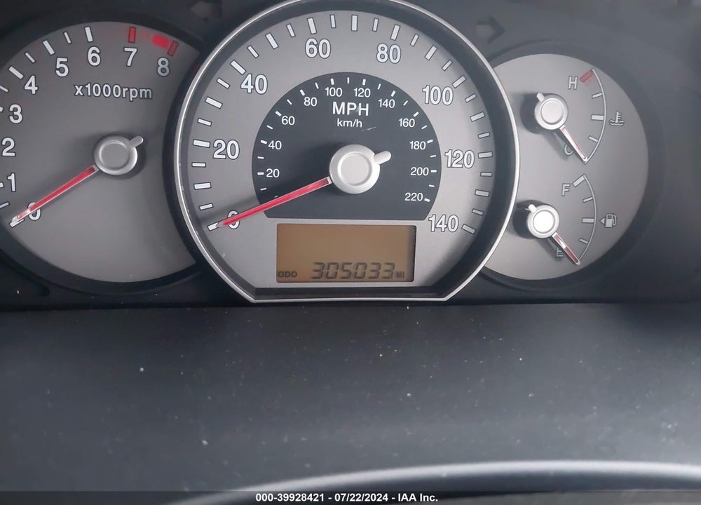 2007 KIA RONDO LX V6 VIN: KNAFG526X77067241