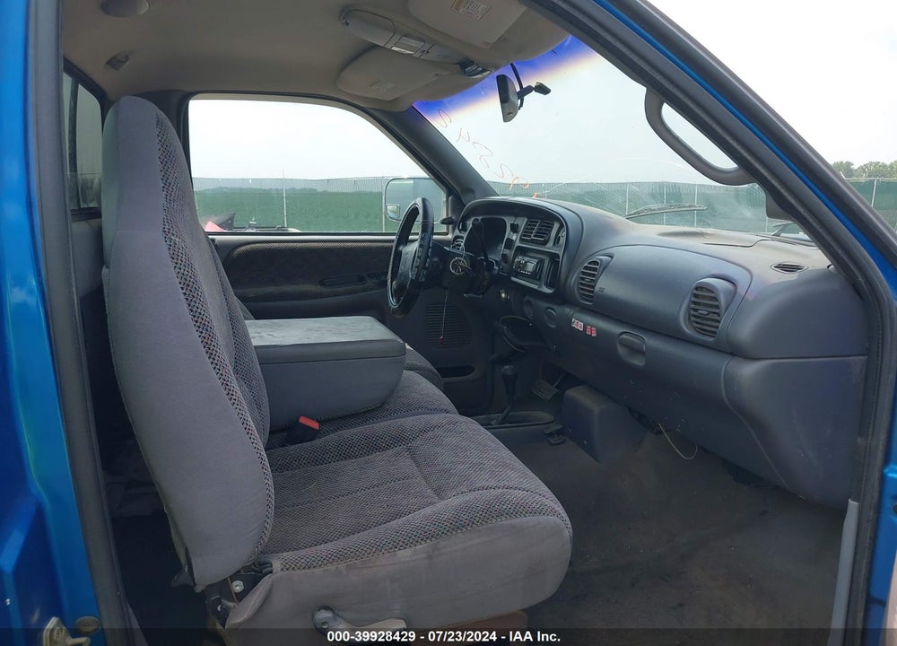 1999 DODGE RAM 1500 ST VIN: 1B7HF16Z2XS126372