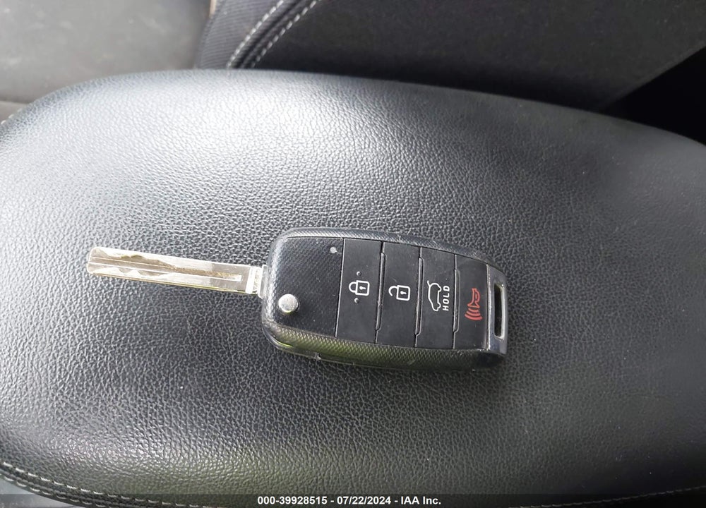 2017 KIA SOUL VIN: KNDJP3A5XH7477730