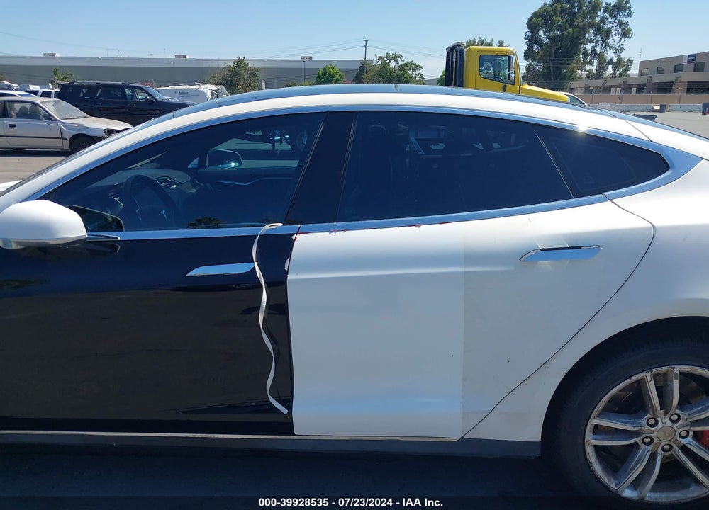 2015 TESLA MODEL S 70D/85D/P85D VIN: 5YJSA1H29FFP74971
