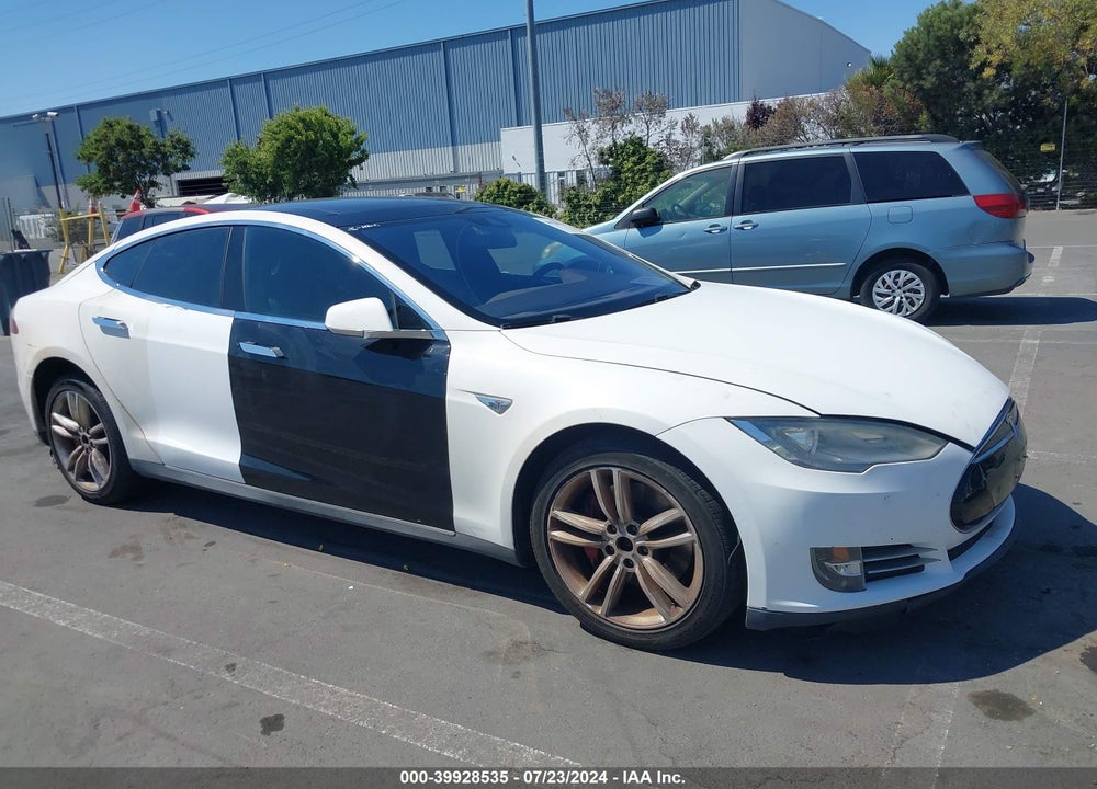 2015 TESLA MODEL S 70D/85D/P85D VIN: 5YJSA1H29FFP74971