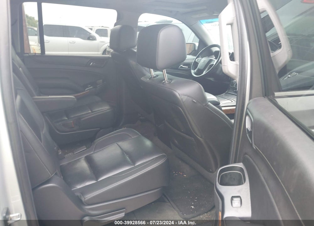 2015 CHEVROLET SUBURBAN 1500 LTZ VIN: 1GNSCKKC9FR170159