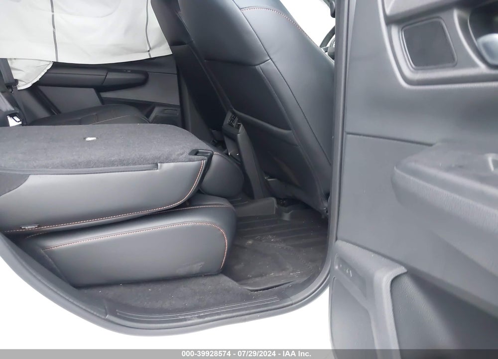 2024 HONDA CR-V HYBRID SPORT-L VIN: 7FARS5H8XRE013236