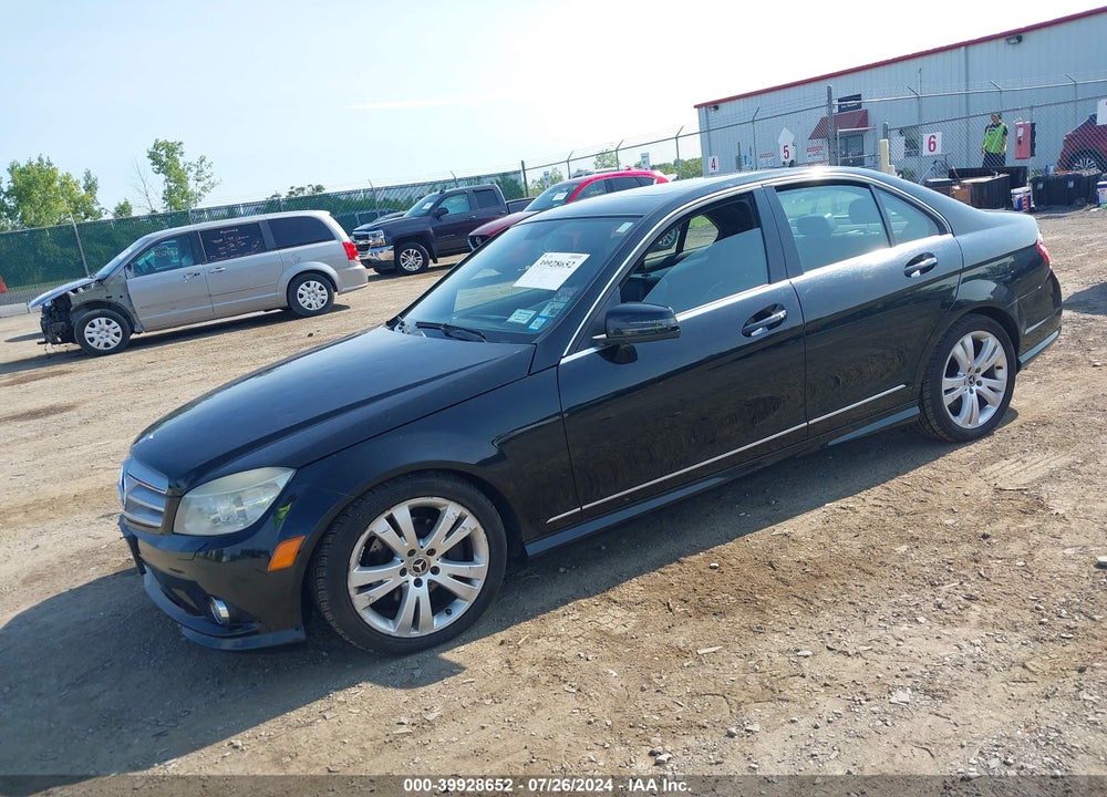 2010 MERCEDES-BENZ C 300 VIN: WDDGF8BB7AR088087