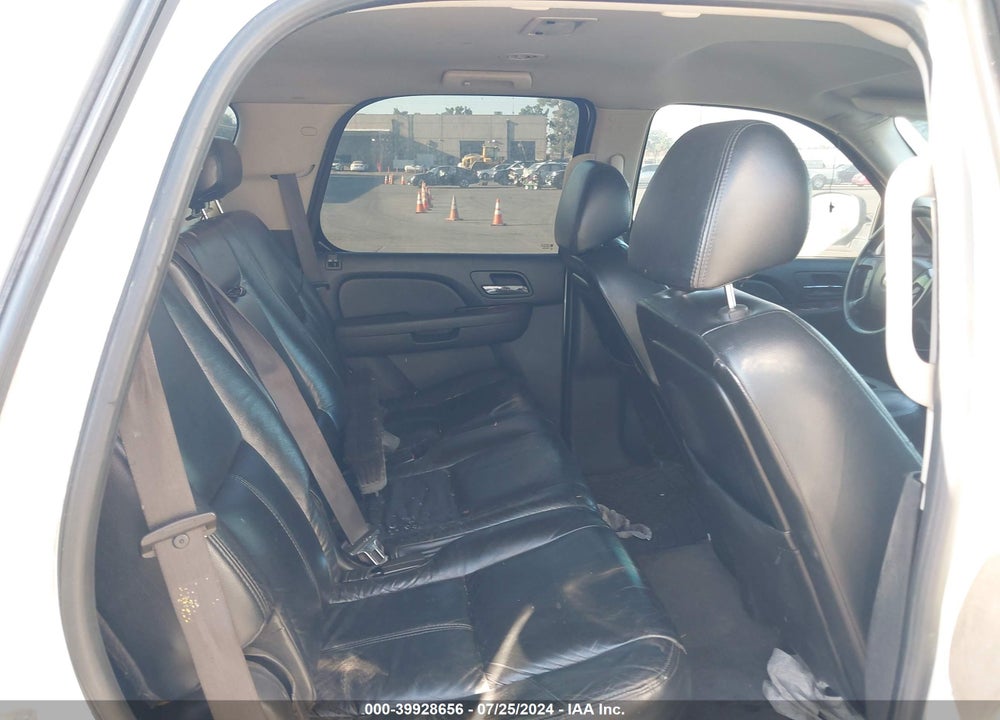 2007 CHEVROLET TAHOE LT VIN: 1GNFC130X7J105000
