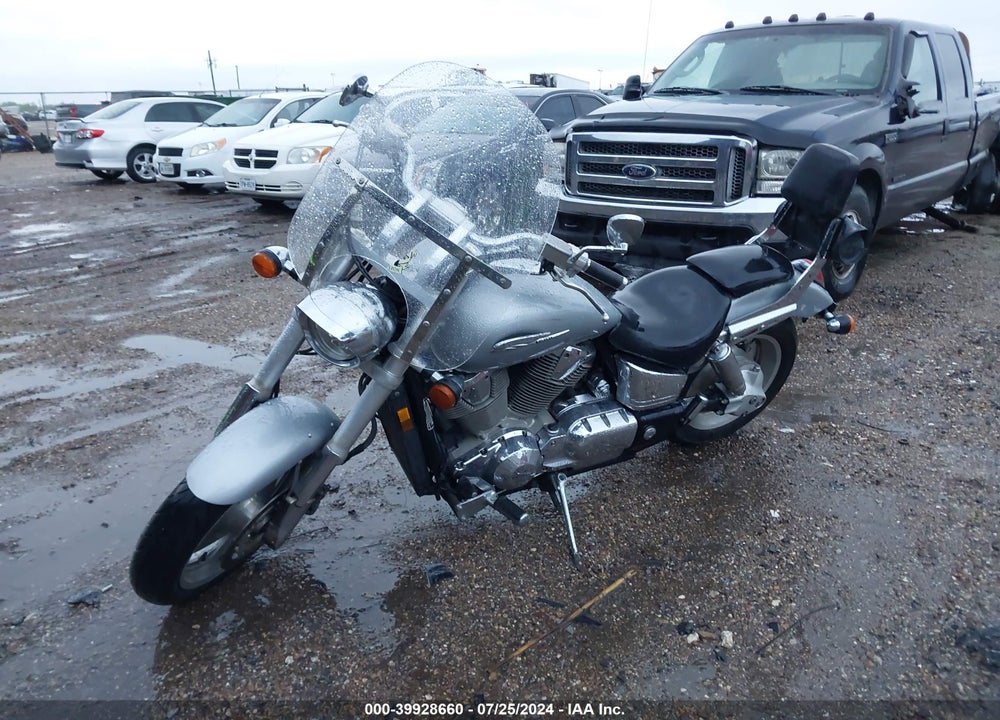 2002 HONDA VTX1800 C VIN: 1HFSC46032A010507