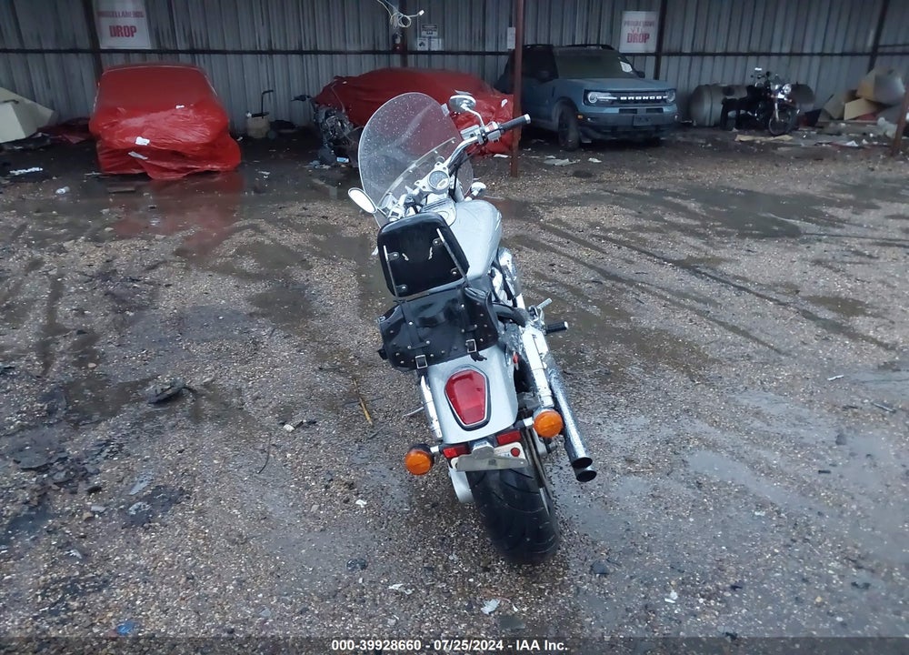 2002 HONDA VTX1800 C VIN: 1HFSC46032A010507