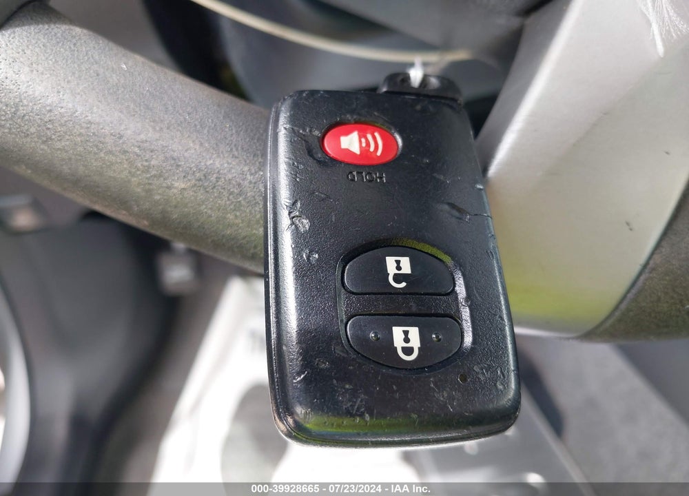 2015 TOYOTA PRIUS TWO VIN: JTDKN3DU2F1931112