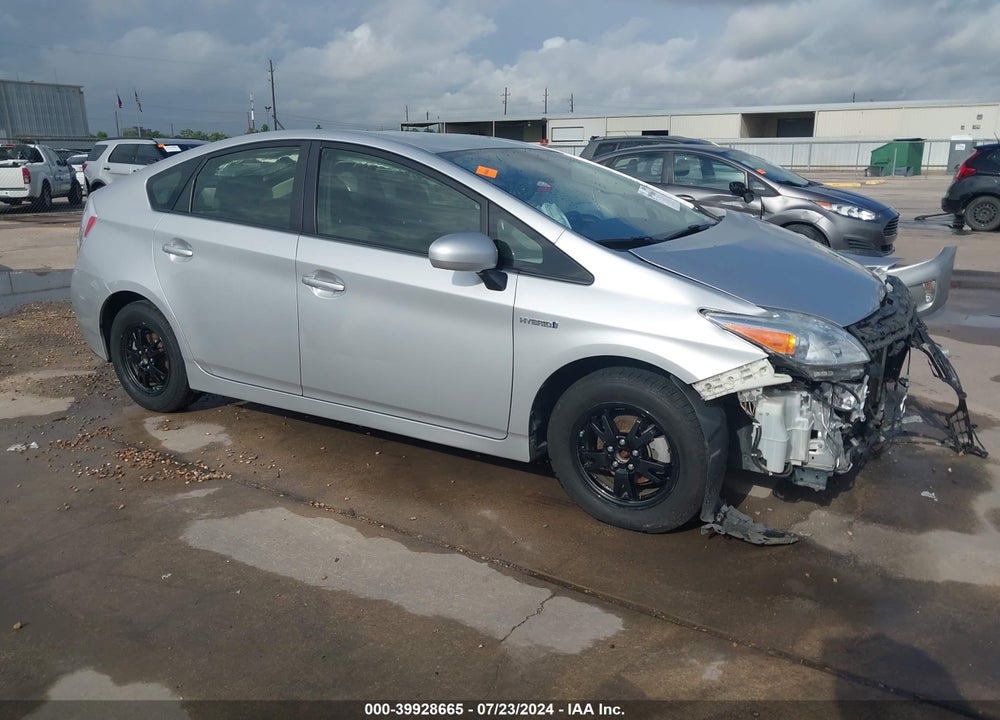 2015 TOYOTA PRIUS TWO VIN: JTDKN3DU2F1931112