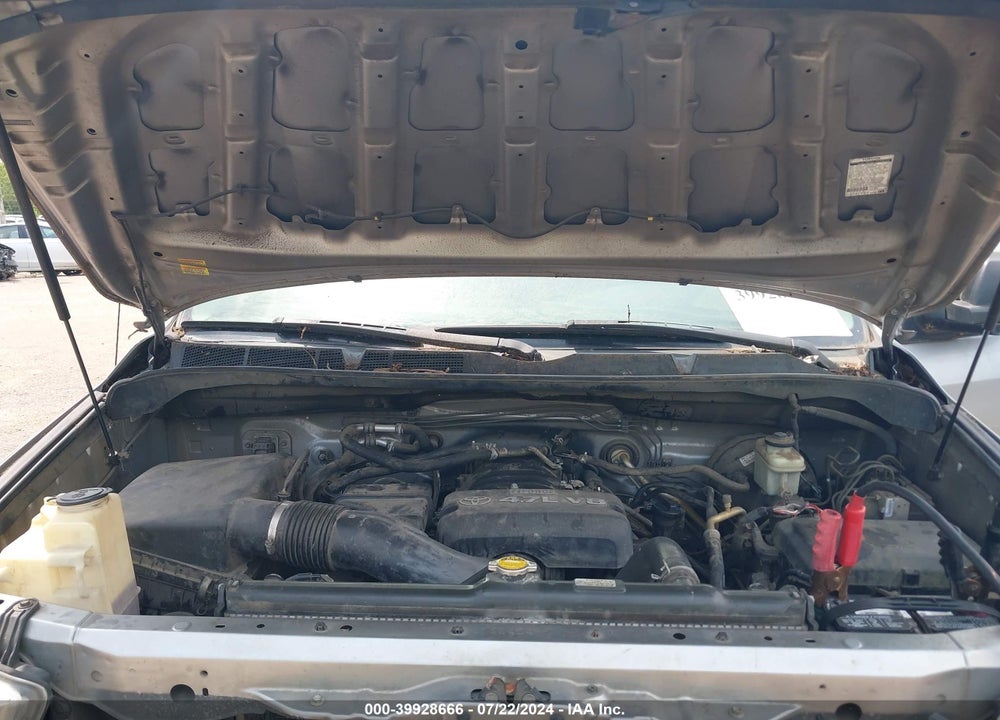 2008 TOYOTA TUNDRA BASE 4.7L V8 VIN: 5TFRT541X8X025828