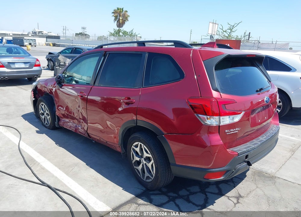 2020 SUBARU FORESTER PREMIUM VIN: JF2SKAJC0LH542806