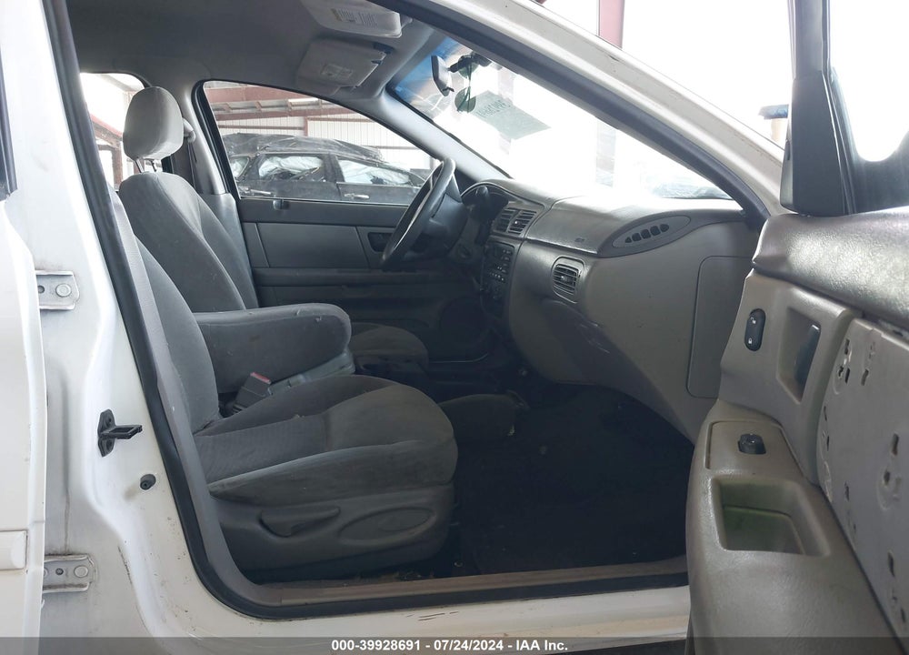 2006 FORD TAURUS SE VIN: 1FAFP53U76A129380